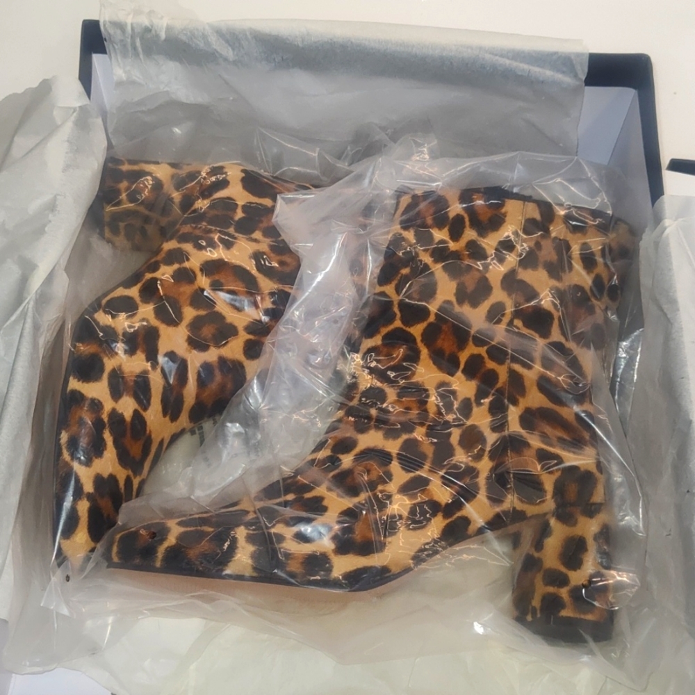 Ankle boots